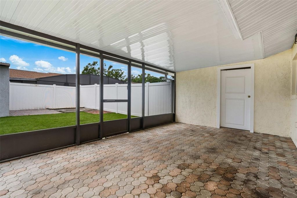 Image 21 of property listing at 2864 GRAND BEND COURT, Orlando, FL 32837