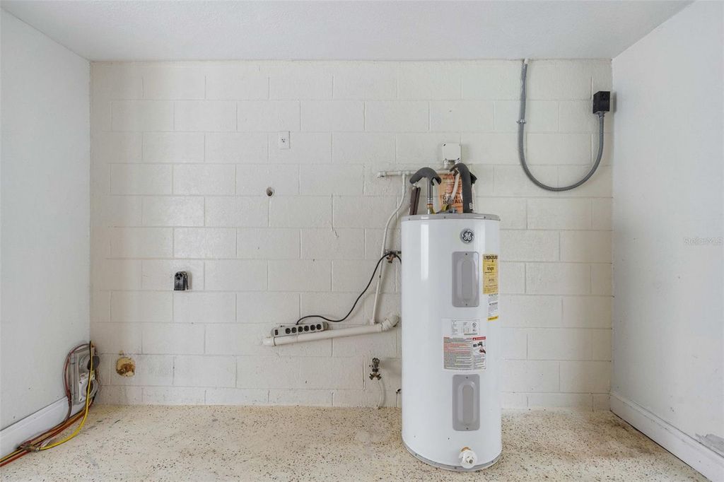 Image 25 of property listing at 2864 GRAND BEND COURT, Orlando, FL 32837