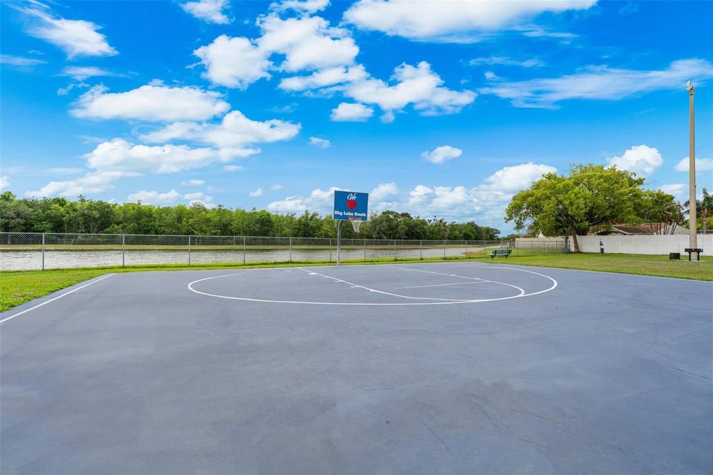 Image 36 of property listing at 2864 GRAND BEND COURT, Orlando, FL 32837