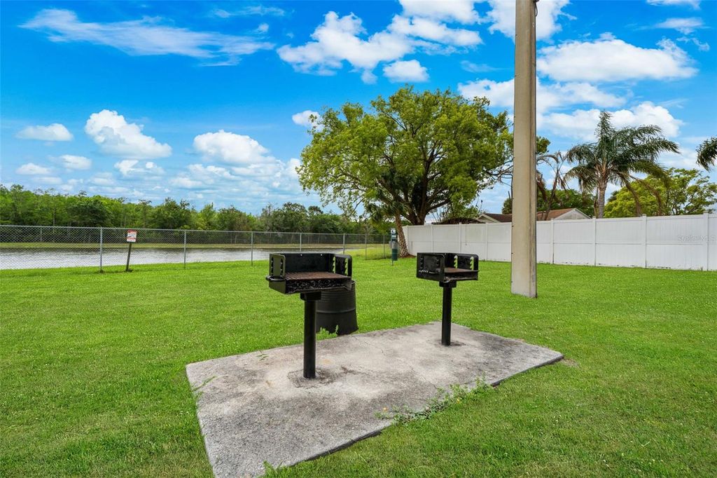 Image 39 of property listing at 2864 GRAND BEND COURT, Orlando, FL 32837