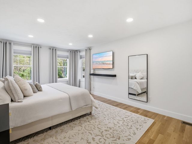 1 Smith Rd, Sutton, MA 01590