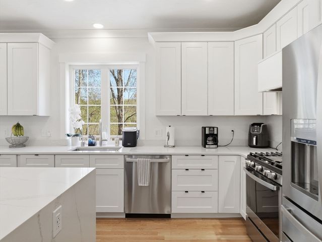 1 Smith Rd, Sutton, MA 01590