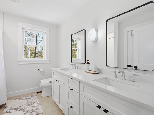 1 Smith Rd, Sutton, MA 01590