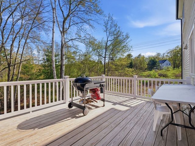1 Smith Rd, Sutton, MA 01590