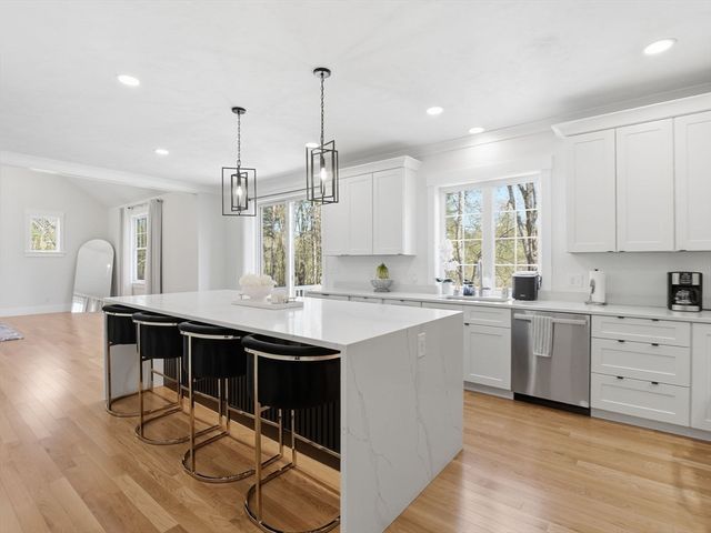 1 Smith Rd, Sutton, MA 01590