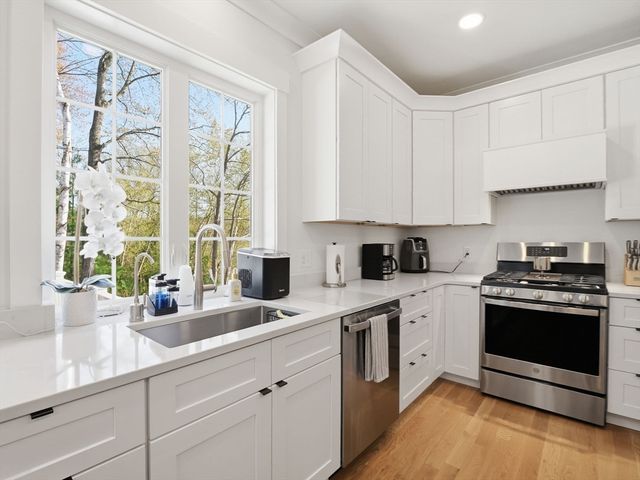 1 Smith Rd, Sutton, MA 01590
