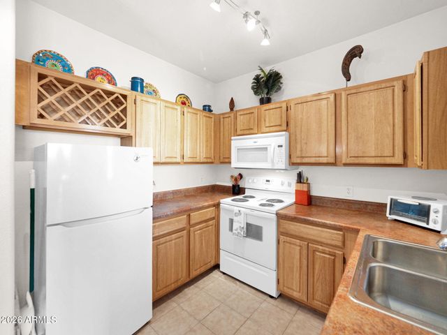 2929 W YORKSHIRE Drive 2015, Phoenix, AZ 85027