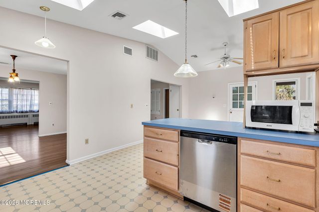 30 Shady Nook Drive, Toms River, NJ 08755