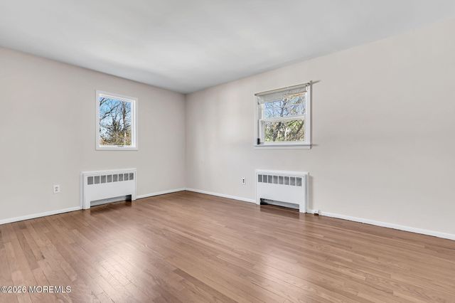 30 Shady Nook Drive, Toms River, NJ 08755