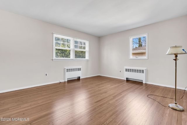 30 Shady Nook Drive, Toms River, NJ 08755