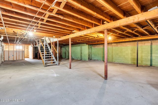 30 Shady Nook Drive, Toms River, NJ 08755