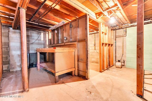 30 Shady Nook Drive, Toms River, NJ 08755