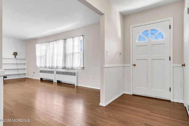 30 Shady Nook Drive, Toms River, NJ 08755