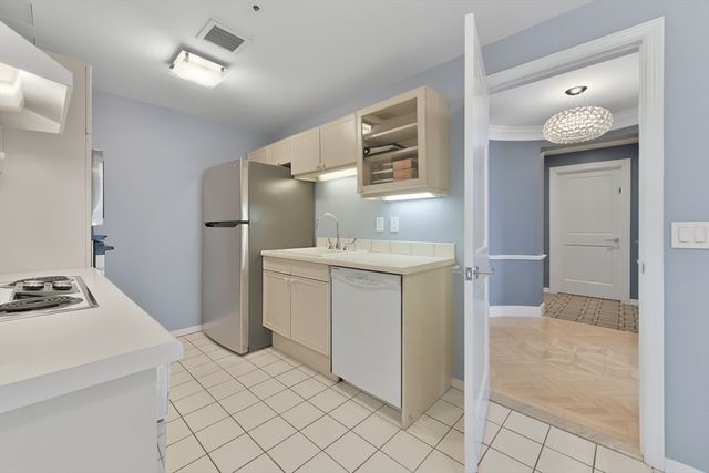 300 Boylston 714, Boston, MA 02116