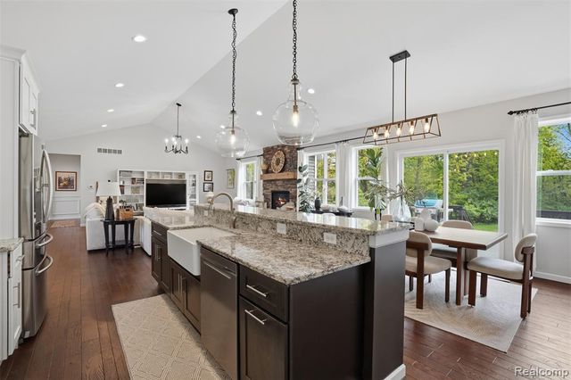 4172 Prairie Rose Drive, Howell, MI 48843