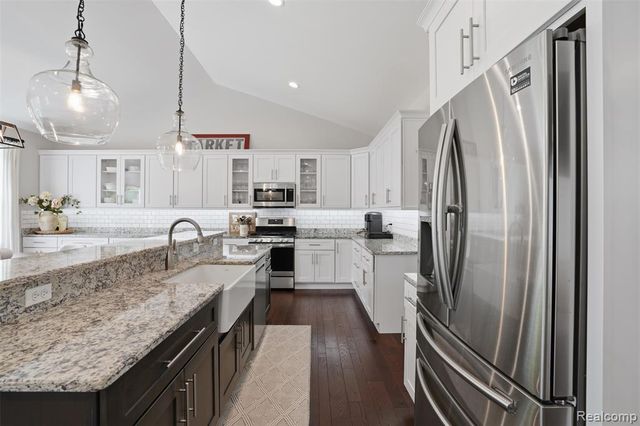 4172 Prairie Rose Drive, Howell, MI 48843