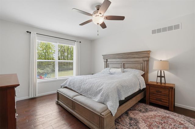 4172 Prairie Rose Drive, Howell, MI 48843