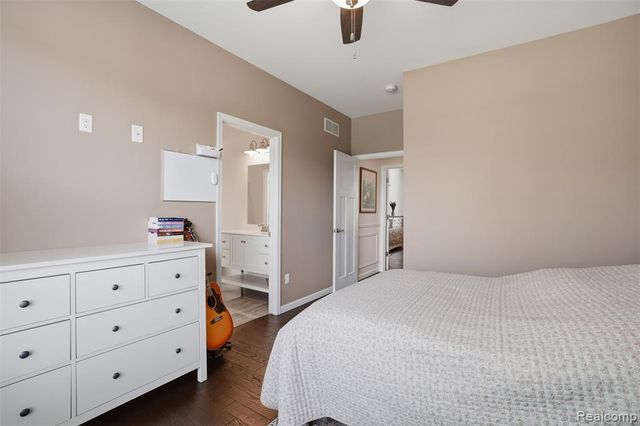 4172 Prairie Rose Drive, Howell, MI 48843