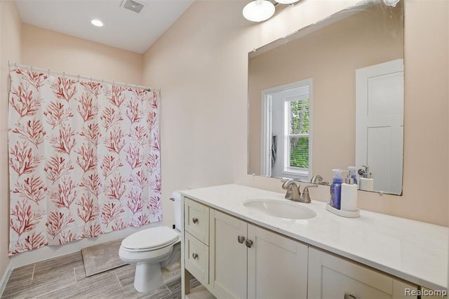 4172 Prairie Rose Drive, Howell, MI 48843