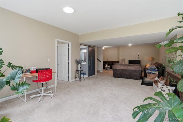4172 Prairie Rose Drive, Howell, MI 48843