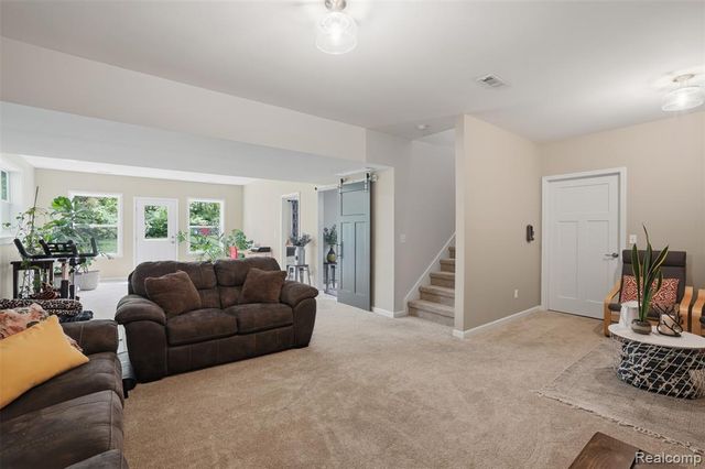 4172 Prairie Rose Drive, Howell, MI 48843