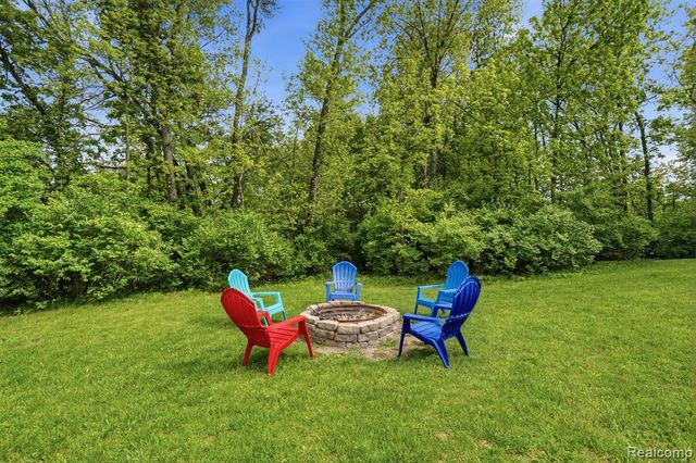 4172 Prairie Rose Drive, Howell, MI 48843