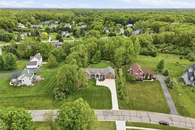 4172 Prairie Rose Drive, Howell, MI 48843