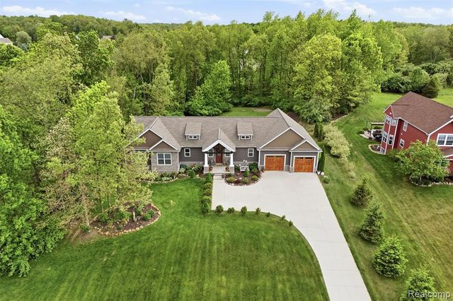 4172 Prairie Rose Drive, Howell, MI 48843