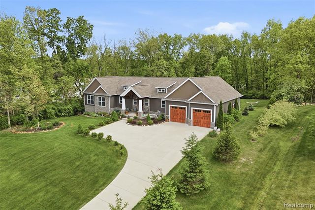 4172 Prairie Rose Drive, Howell, MI 48843