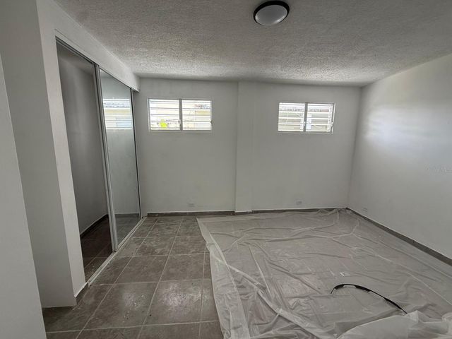 E-49 CALLE 5, Carolina, PR 00985