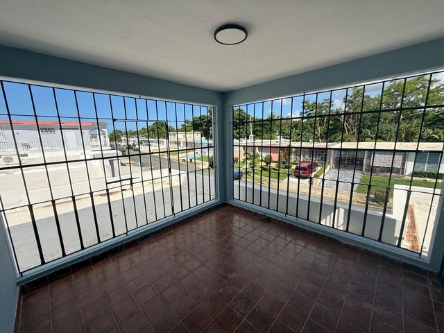 E-49 CALLE 5, Carolina, PR 00985