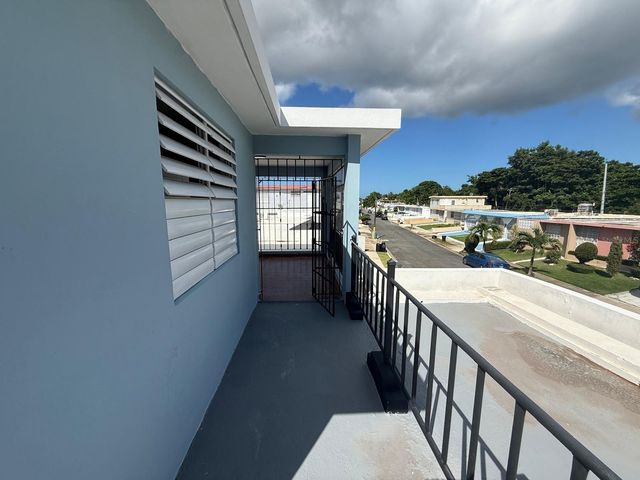 E-49 CALLE 5, Carolina, PR 00985