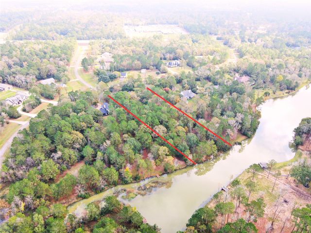 106 Ebner Lake Front Drive, Montgomery, TX 77316