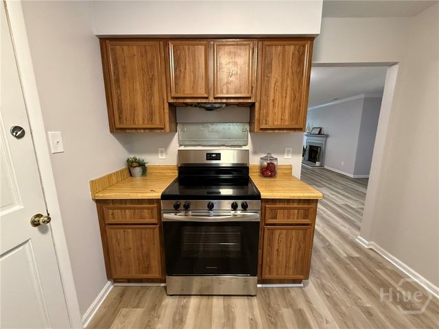 12 Cromwell Place, Savannah, GA 31410