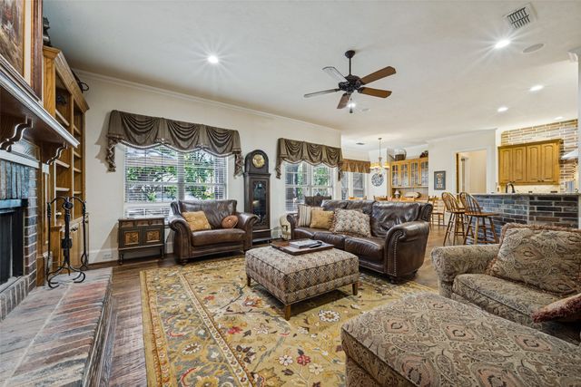 3824 La Mancha Lane, Denton, TX 76205