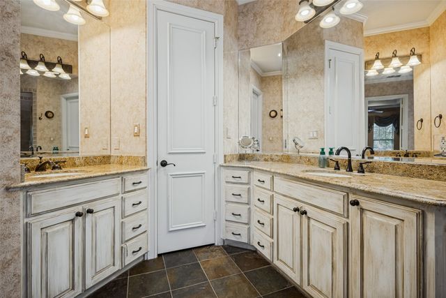 3824 La Mancha Lane, Denton, TX 76205