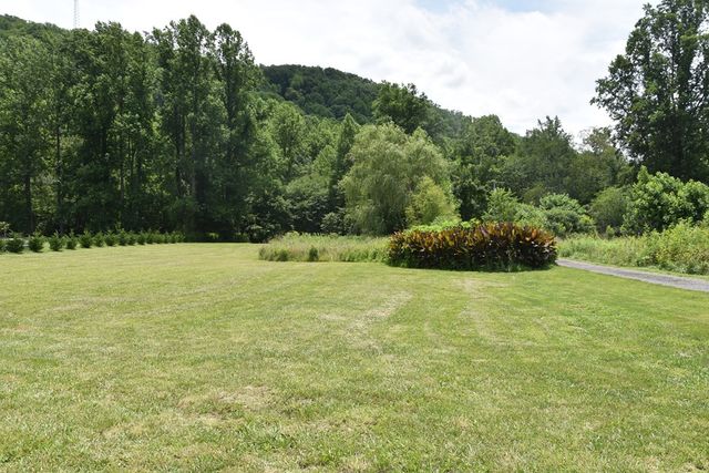 126 Bolo Lane, Hayesville, NC 28904