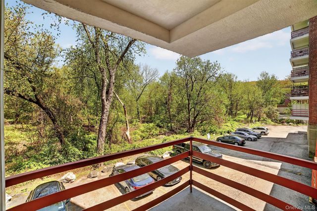 1111 Midland Avenue 1B, Bronxville, NY 10708