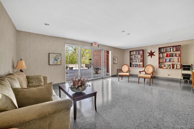 1111 Midland Avenue 1B, Bronxville, NY 10708