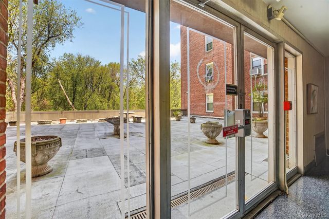 1111 Midland Avenue 1B, Bronxville, NY 10708