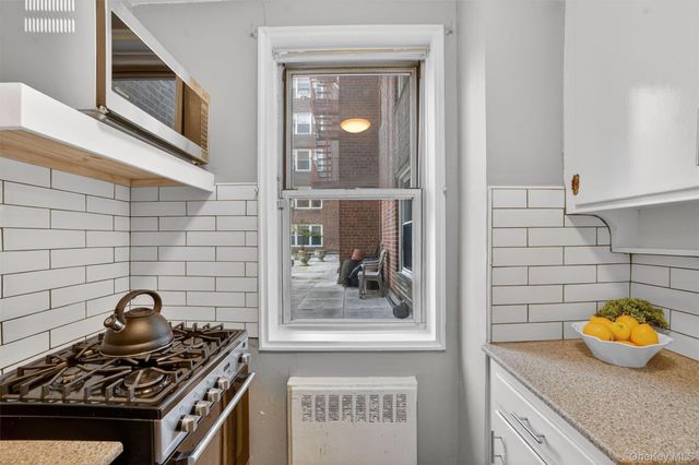 1111 Midland Avenue 1B, Bronxville, NY 10708