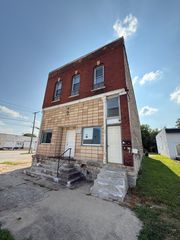195 S Schuyler Avenue, Bradley, IL 60915