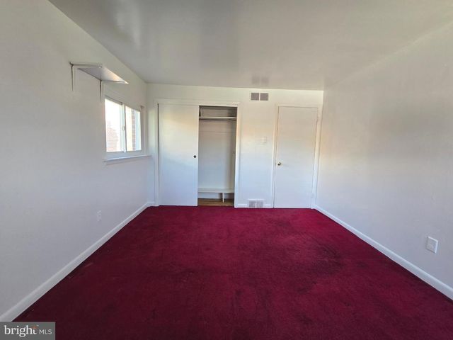 2119 HOFFNAGLE ST, Philadelphia, PA 19152