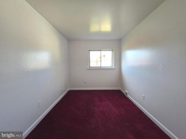 2119 HOFFNAGLE ST, Philadelphia, PA 19152