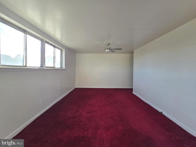 2119 HOFFNAGLE ST, Philadelphia, PA 19152
