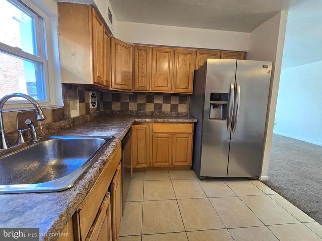 2119 HOFFNAGLE ST, Philadelphia, PA 19152