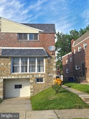 2119 HOFFNAGLE ST, Philadelphia, PA 19152