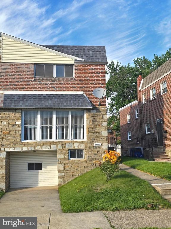 2119 HOFFNAGLE ST, Philadelphia, PA 19152
