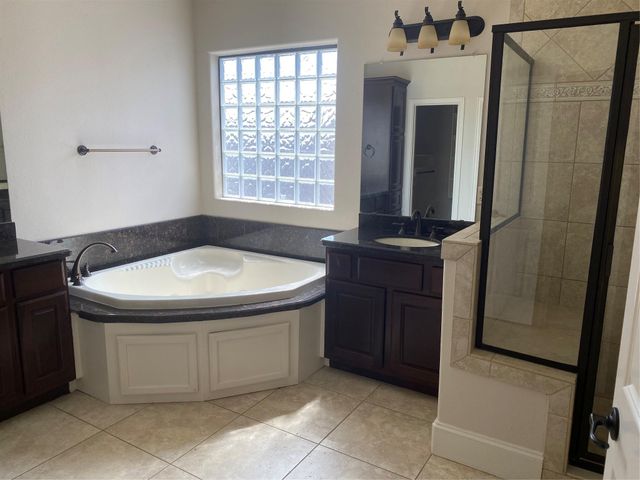 6353 Richmond Avenue 124, Houston, TX 77057