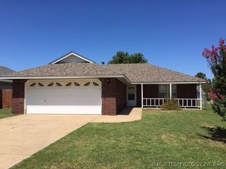 9375 E 530 Road, Claremore, OK 74019